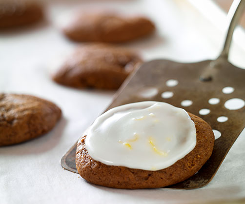 Frosted Molasses Drops