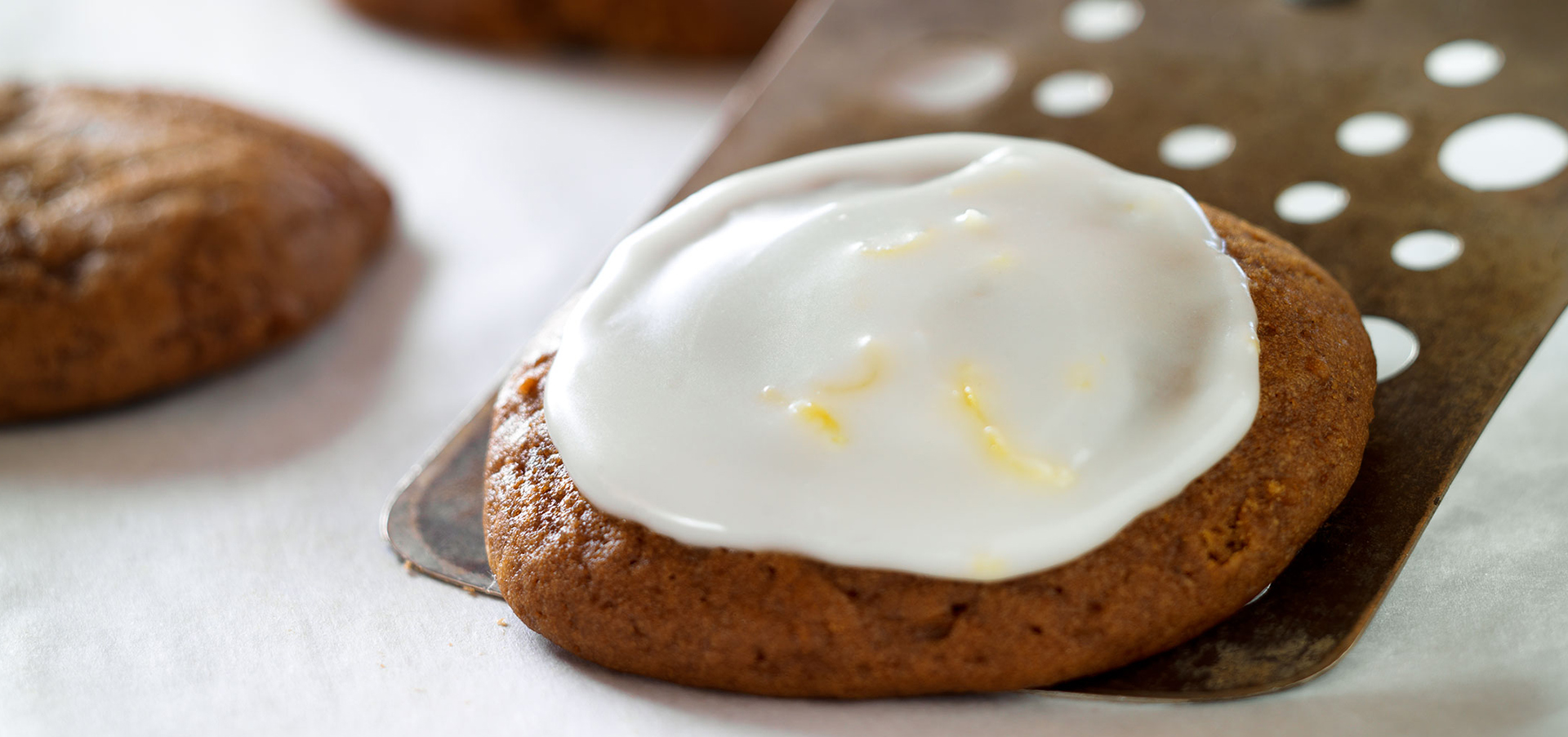Frosted Molasses Drops